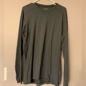 Arc’teryx thermal long sleeve shirt